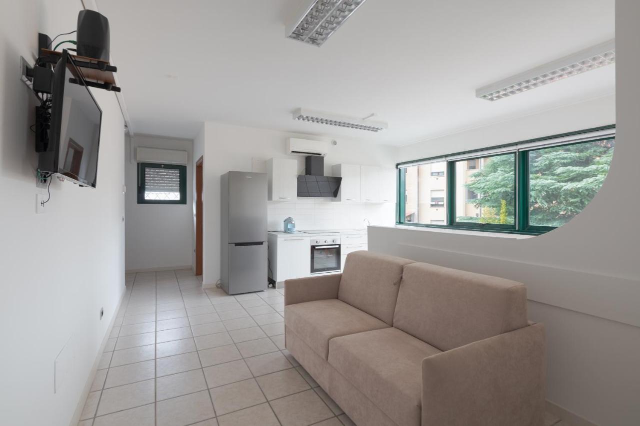 Frenkhome Open Space Castell'Arienti 外观 照片